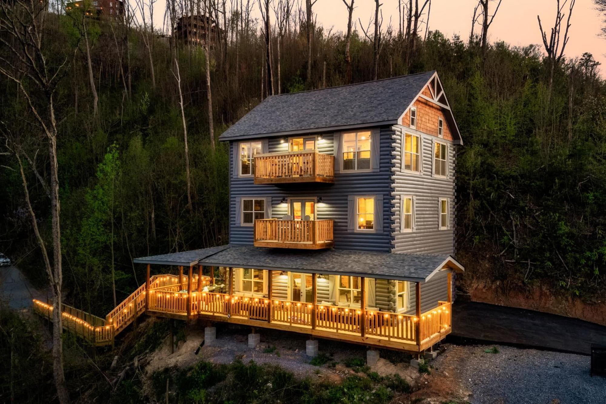 Mountainscape - Brand New Cabin W Views - Hottub - Firetable - Ps5 - Pooltable - 3 Pools Гатлинбург Экстерьер фото